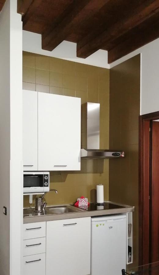 Castle View Lodge Intero Appartamento Verona Centro Storico 外观 照片