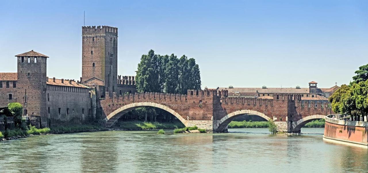 Castle View Lodge Intero Appartamento Verona Centro Storico 外观 照片