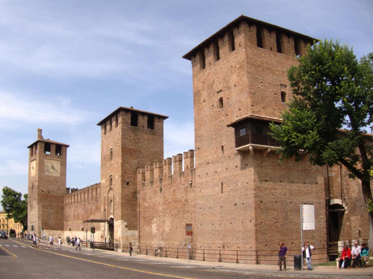 Castle View Lodge Intero Appartamento Verona Centro Storico 外观 照片